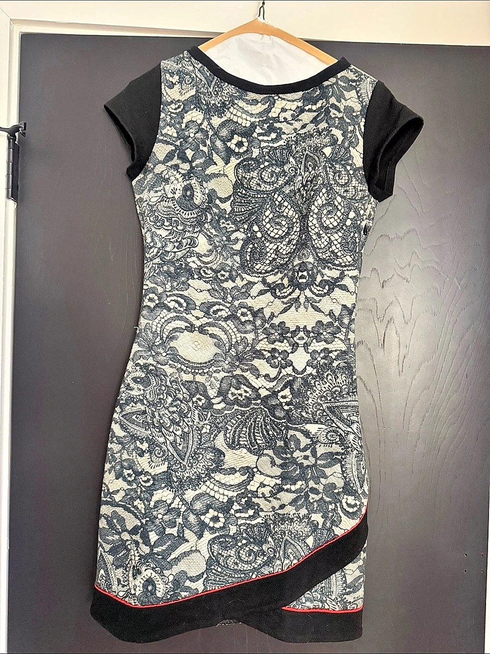 Morena Rosa Floral Mini Dress in Black & White Like New